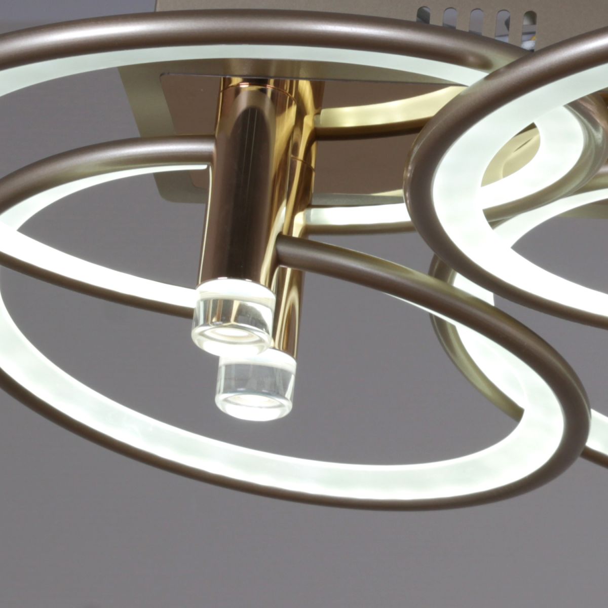 Потолочная люстра Reluce 09253-0.3-6S Champaign silver