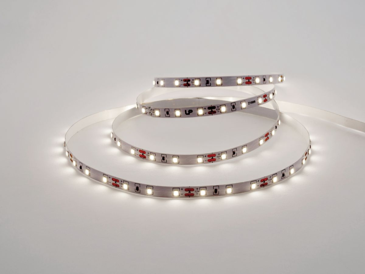 Светодиодная лента LEDS POWER 2835 60/м (4,8Вт/м) 12В нейтральная 002194