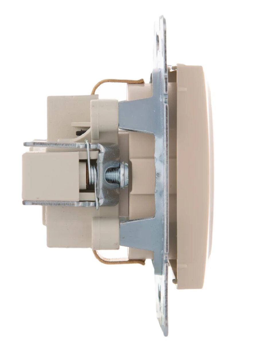 Розетка с защитой от детей Lezard Karina 707-0388-124B