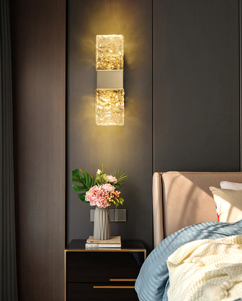 Настенный светильник DeLight Collection Wall lamp 88068W gold/clear