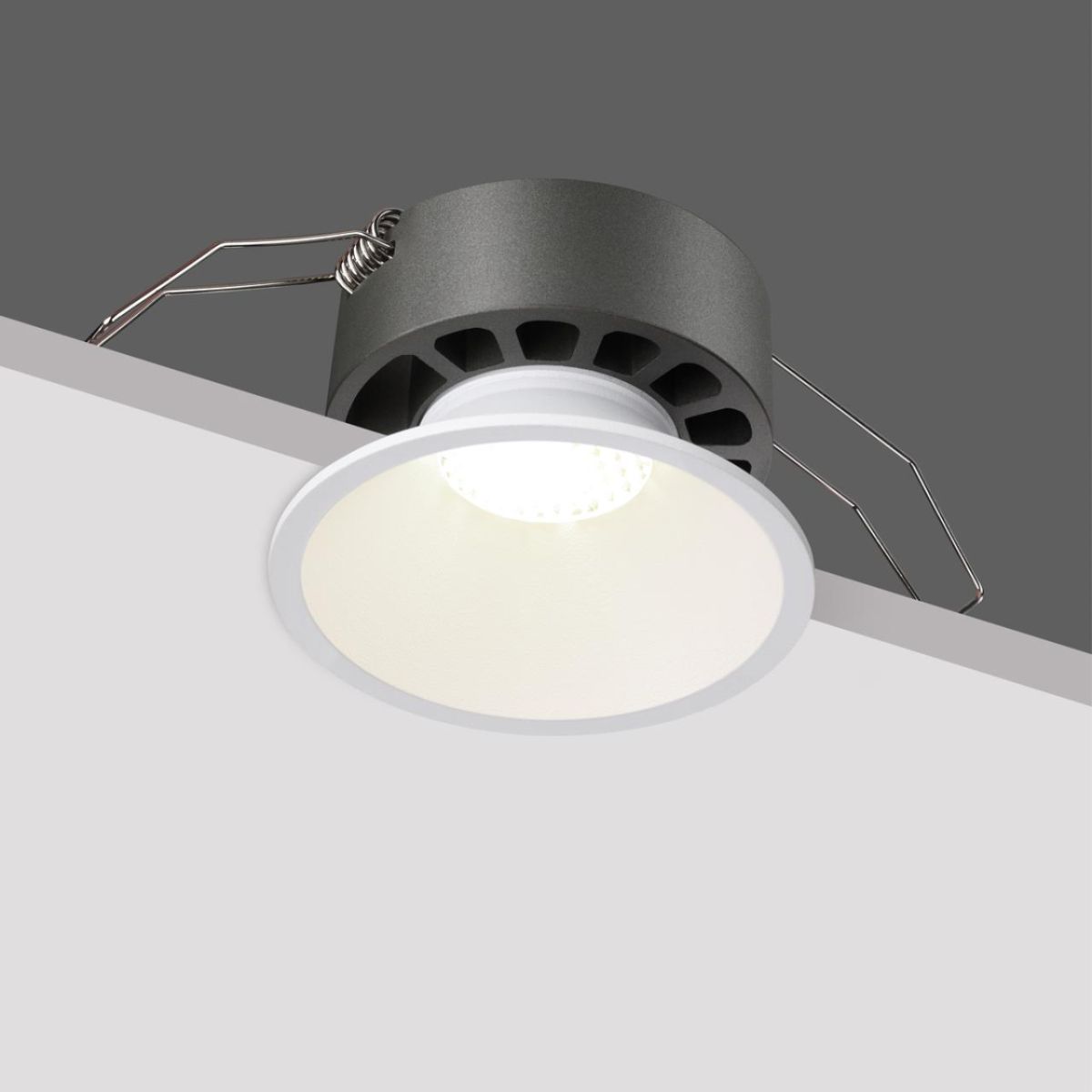 Встраиваемый светильник с переключателем цветовой температуры и угла рассеивания Novotech Wir Nova 359851