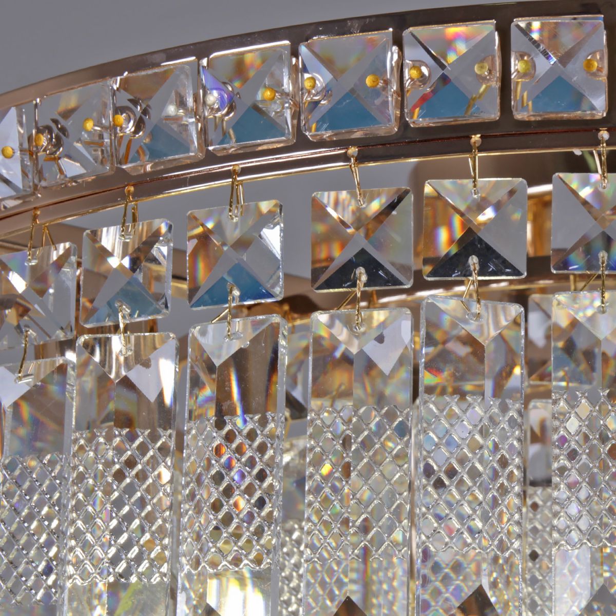 Потолочная люстра Reluce 90327-0.3-08 FGD