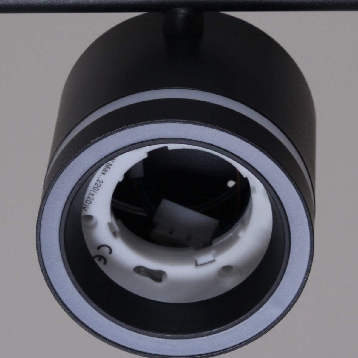 Люстра на штанге Reluce 80295-0.3-09A GX53