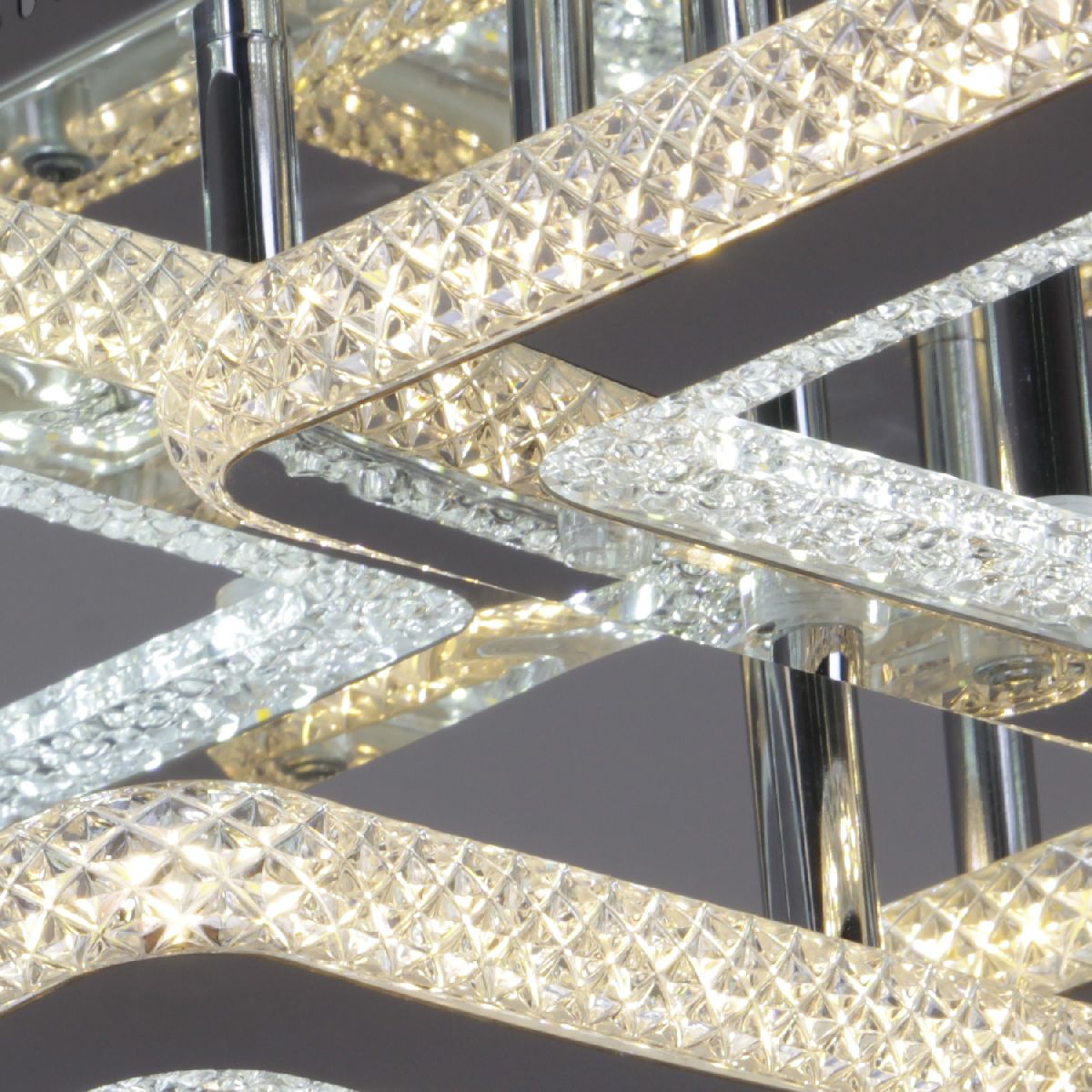 Потолочная люстра Reluce 26110-0.3-2+2+2