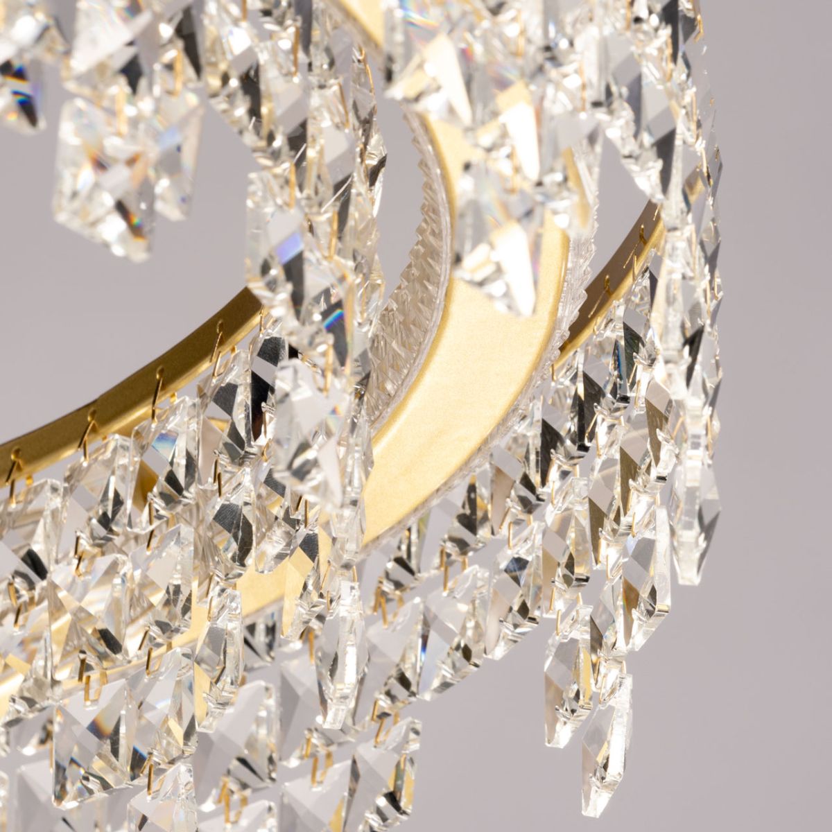 Подвесная люстра De Markt Арман 462011101