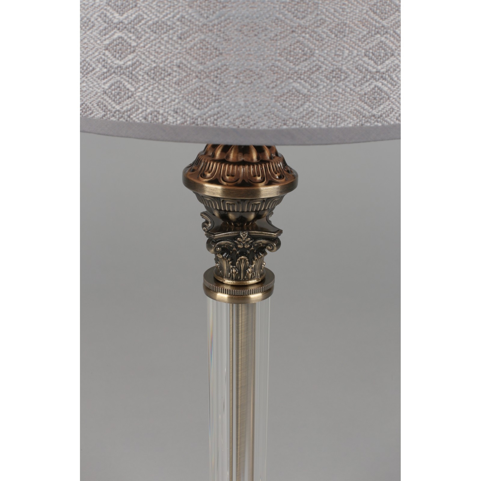 Настольная лампа Omnilux Rovigo OML-64304-01