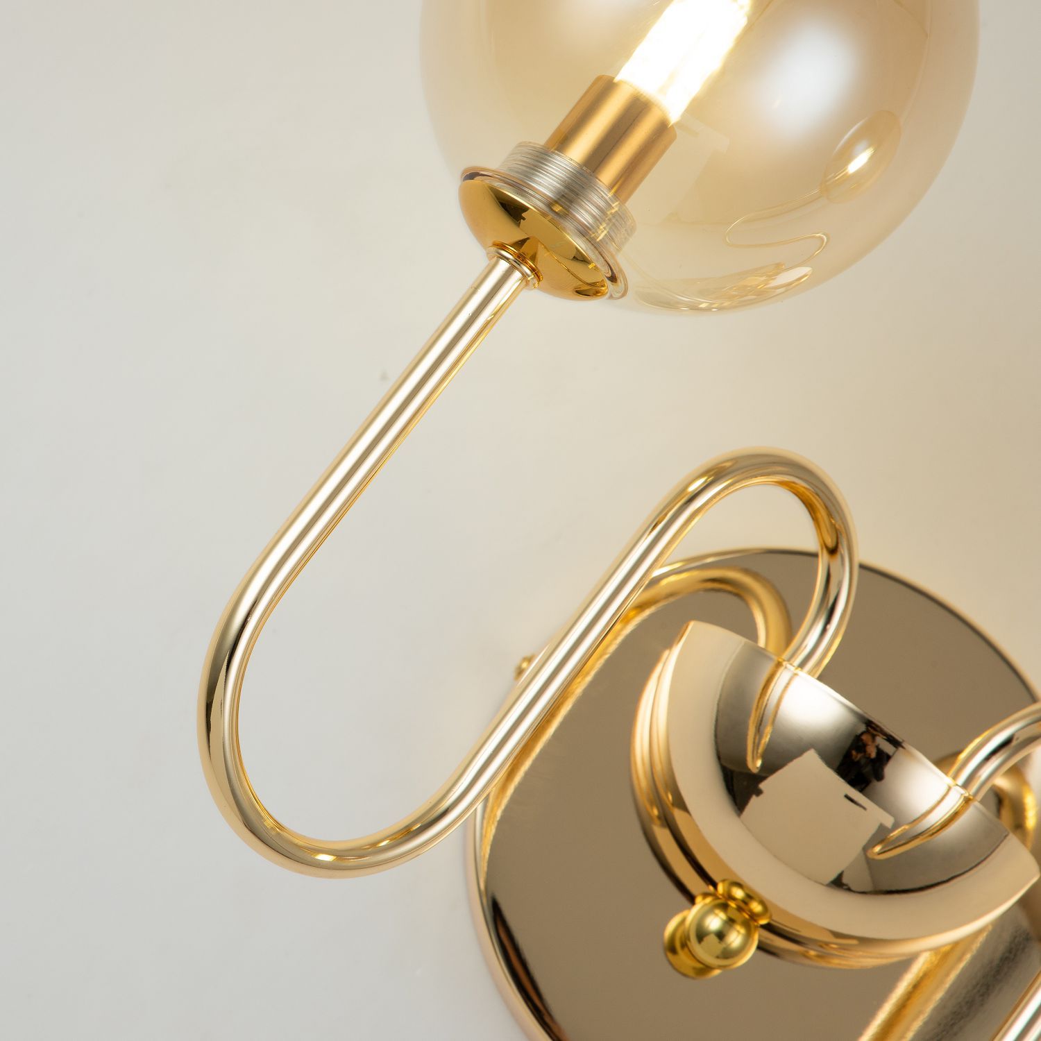 Бра шар Favourite Ariel 2999-2W