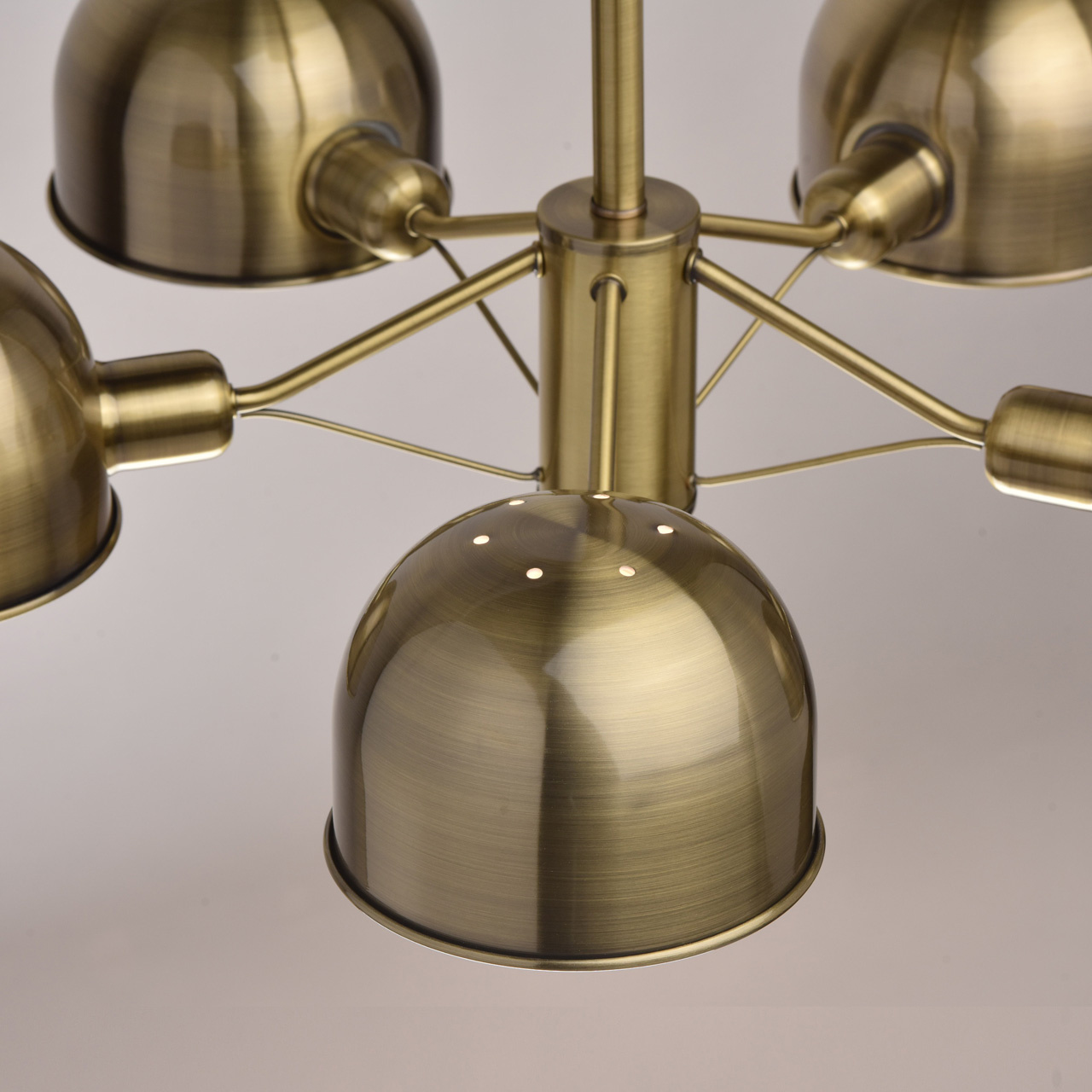 Потолочная люстра MW-Light ДаунТаун 691010305