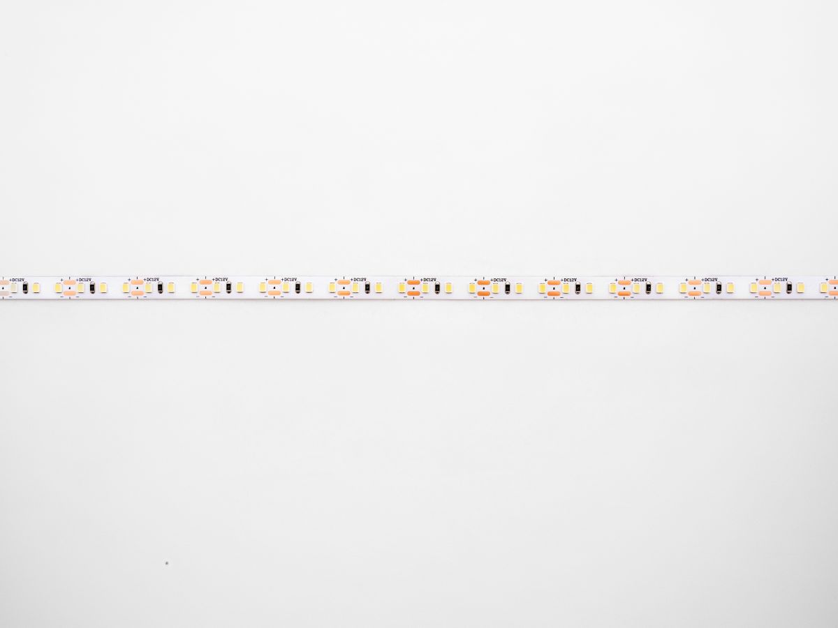 Светодиодная лента LEDS POWER 2835 120/м (9,6Вт/м) 12В холодная 002217