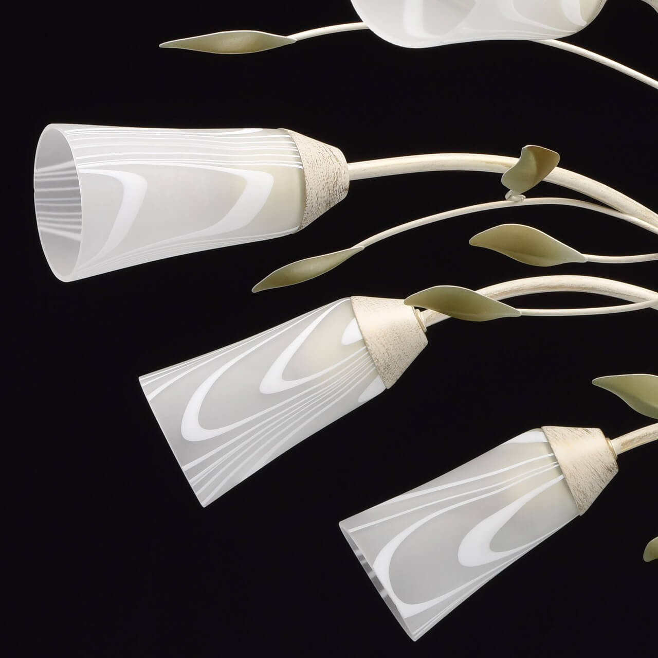 Потолочная люстра MW-Light Восторг 242015510 в Москве