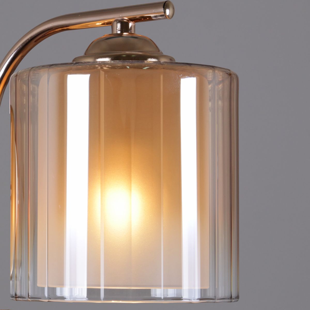 Подвесная люстра Reluce 09470-0.4-08