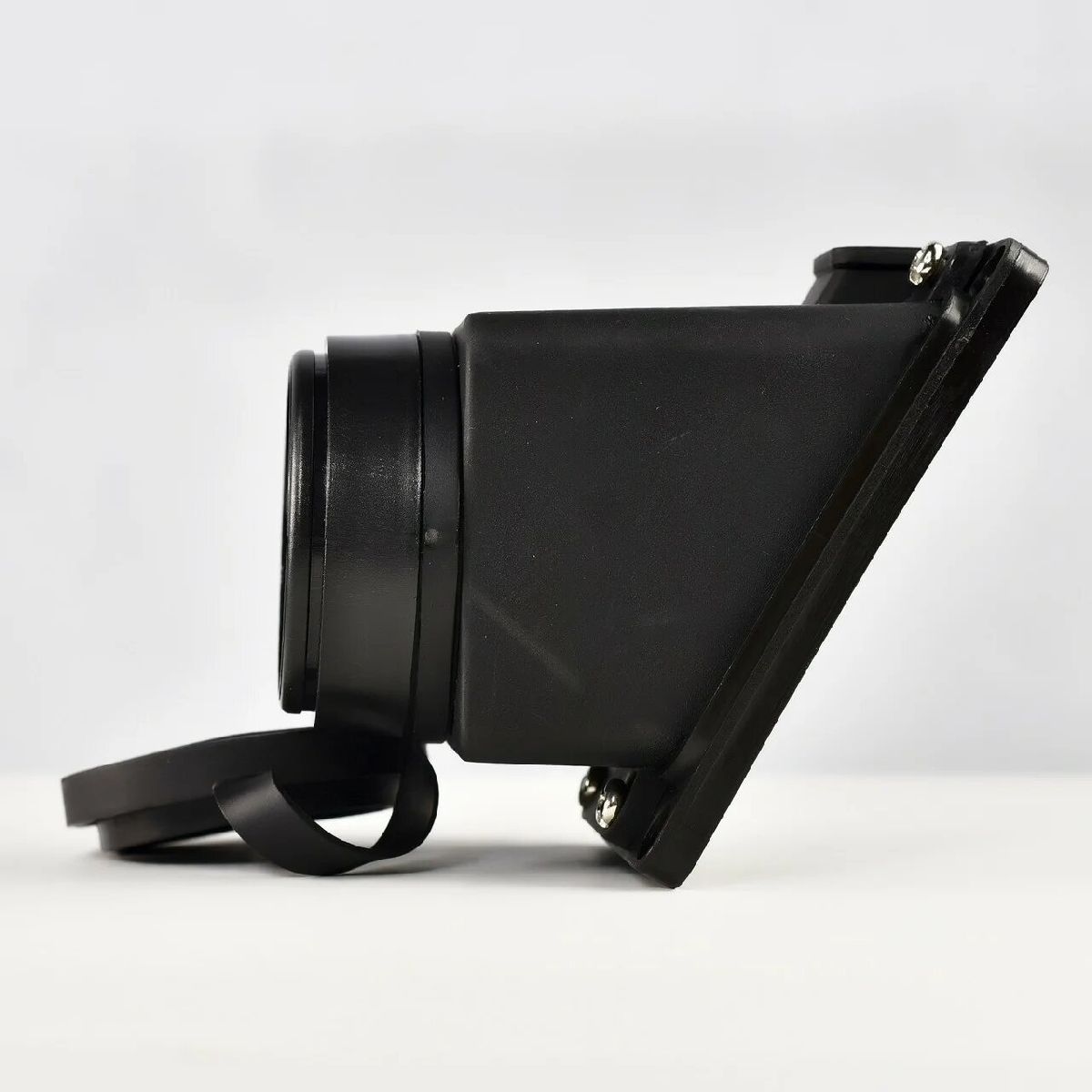 Розетка наружная с заглушкой Lezard Каучук 106-0400-0104/104