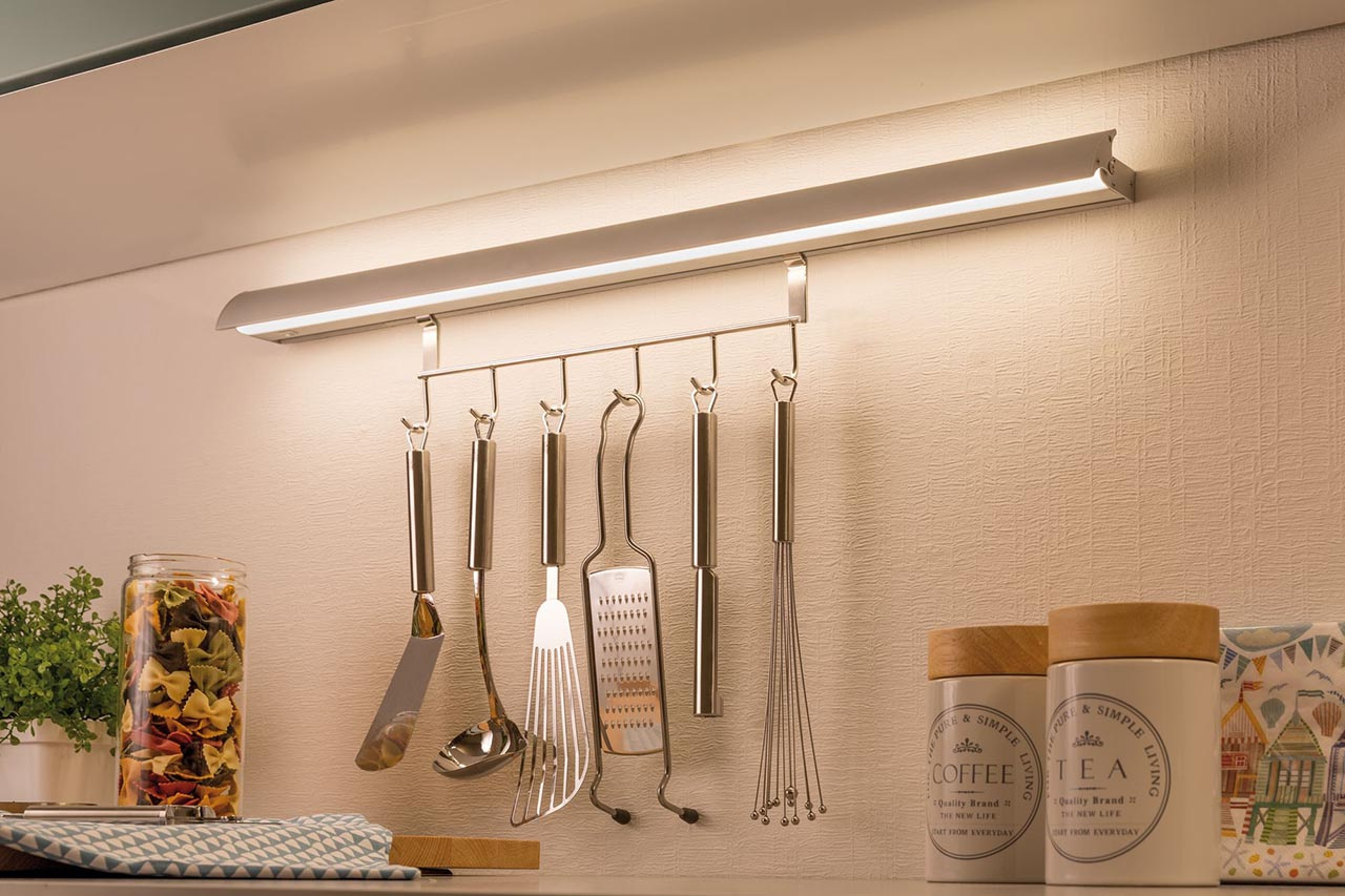 Настенный светодиодный светильник Paulmann Swing Kitchen Rail 70826