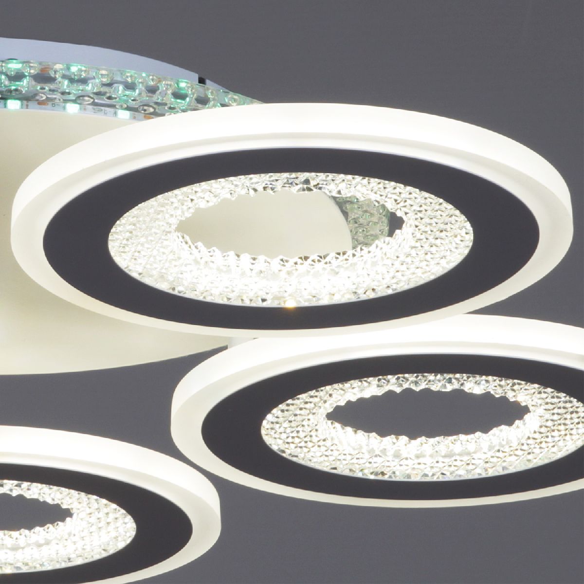 Потолочная люстра Reluce 20534-0.3-5+1S