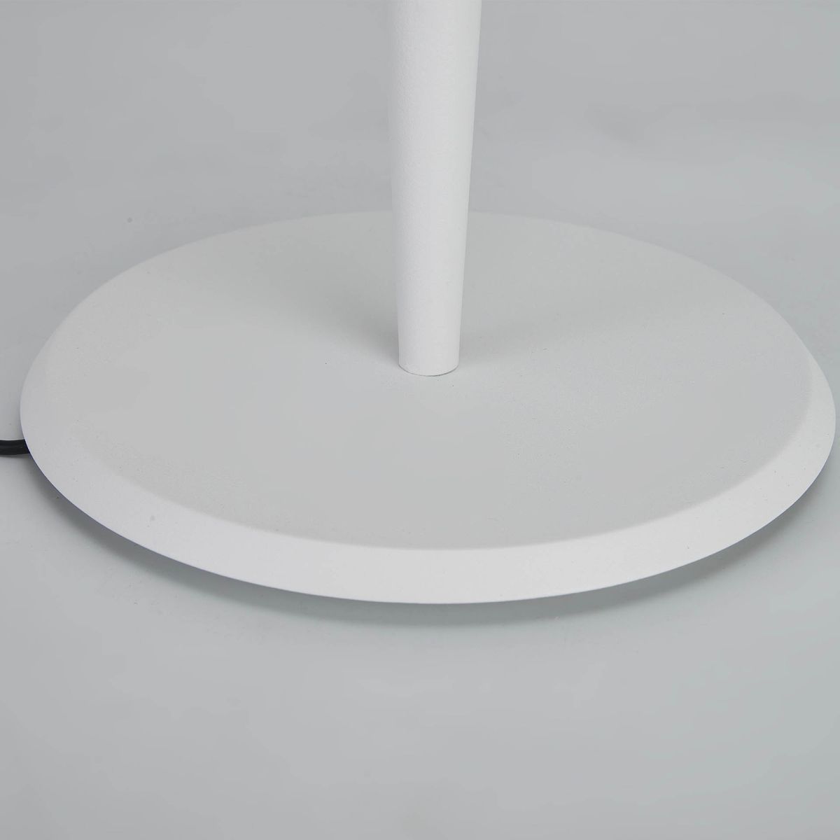 Настольная лампа Mantra Arrecife 9213