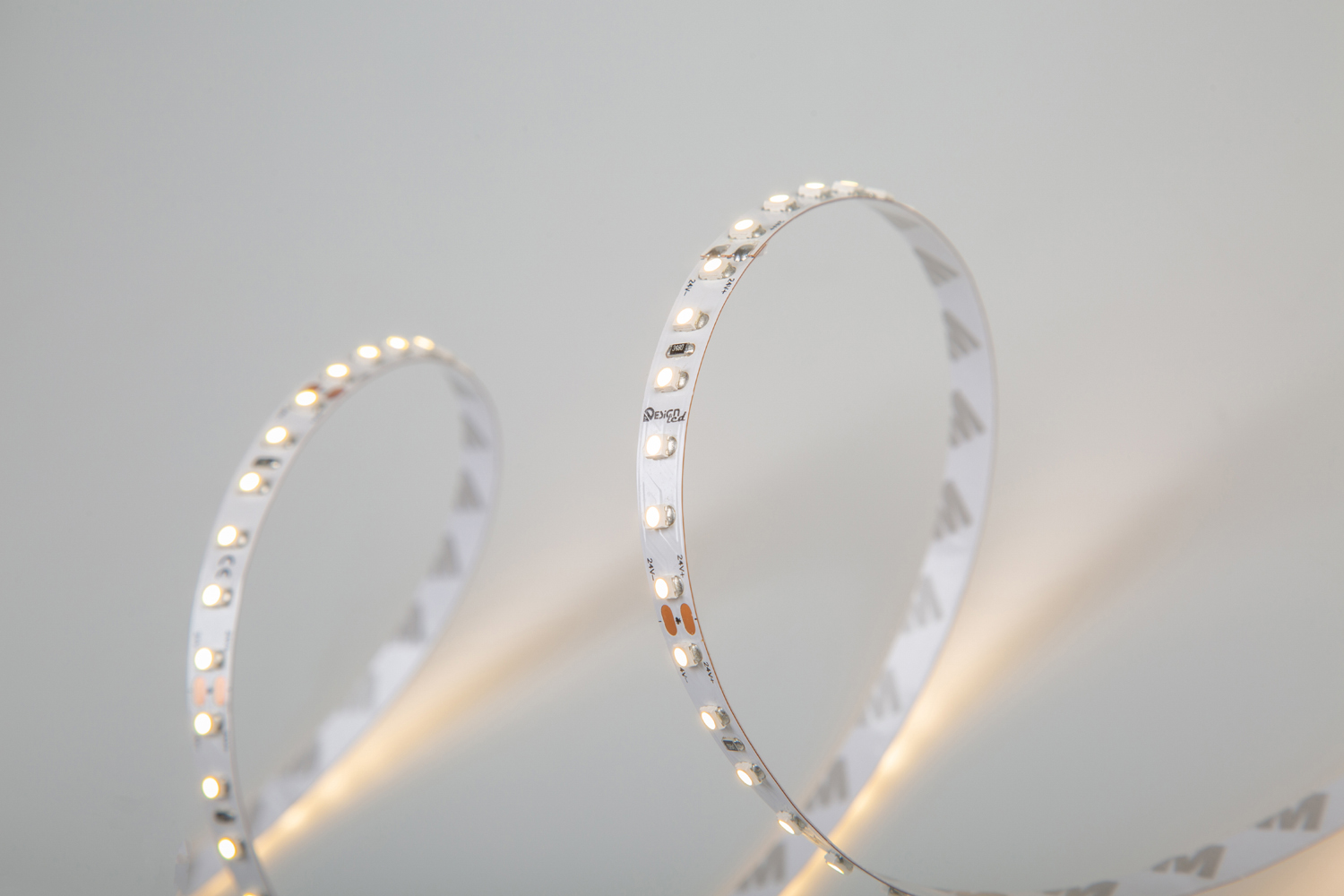 Светодиодная лента DesignLed DSG3120-24-WW3-33 012709