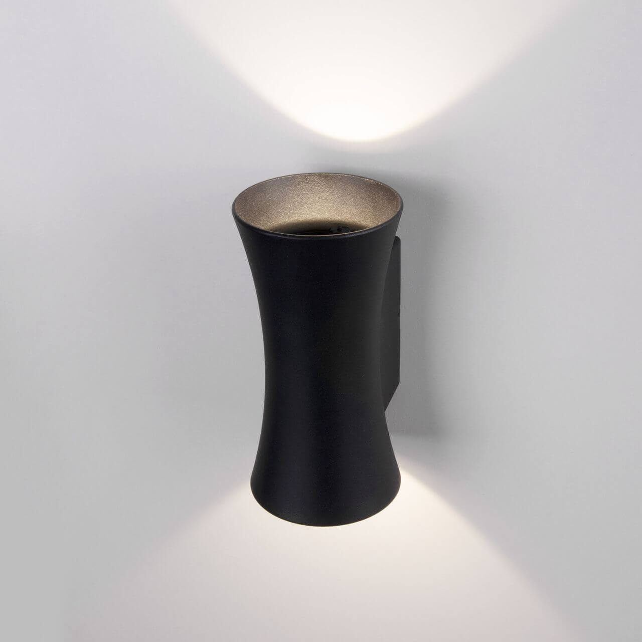 Настенный светильник Elektrostandard 1501 TECHNO LED DUAL черный 4690389136740