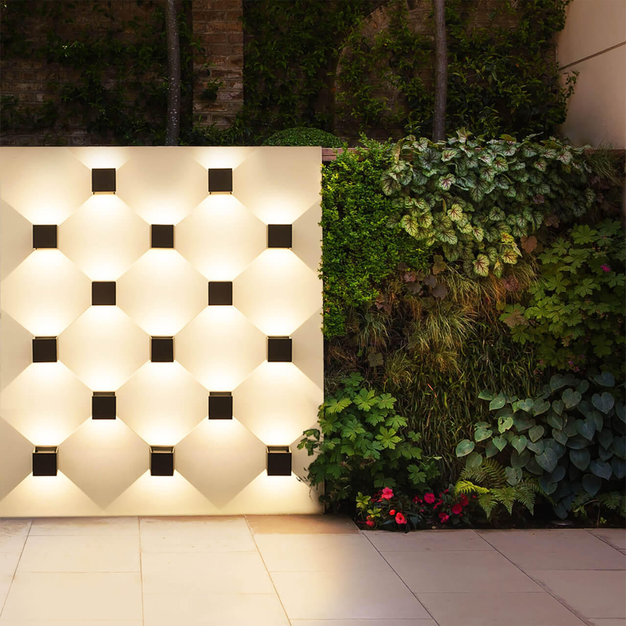 Уличный настенный светодиодный светильник Elektrostandard 1548 Techno LED Winner белый 4690389106286