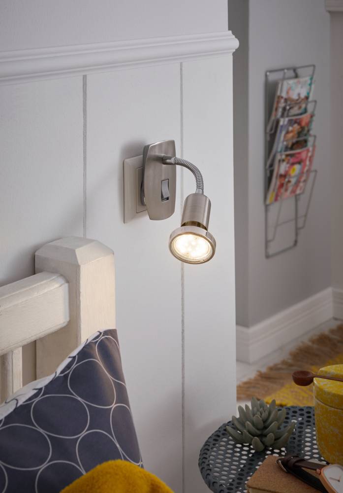 Бра в розетку Eglo Mini 4 902366