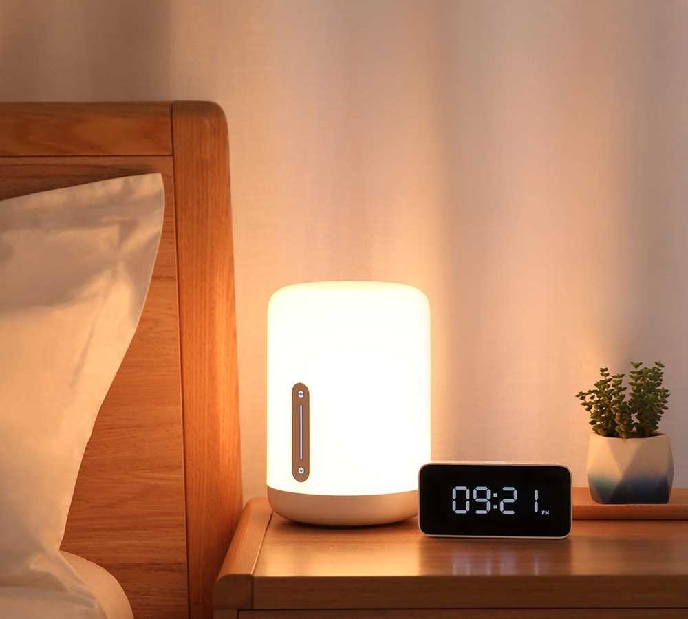 Умная настольная лампа Xiaomi Mi Bedside Lamp 2 MJCTD02YL (MUE4093GL) X22469