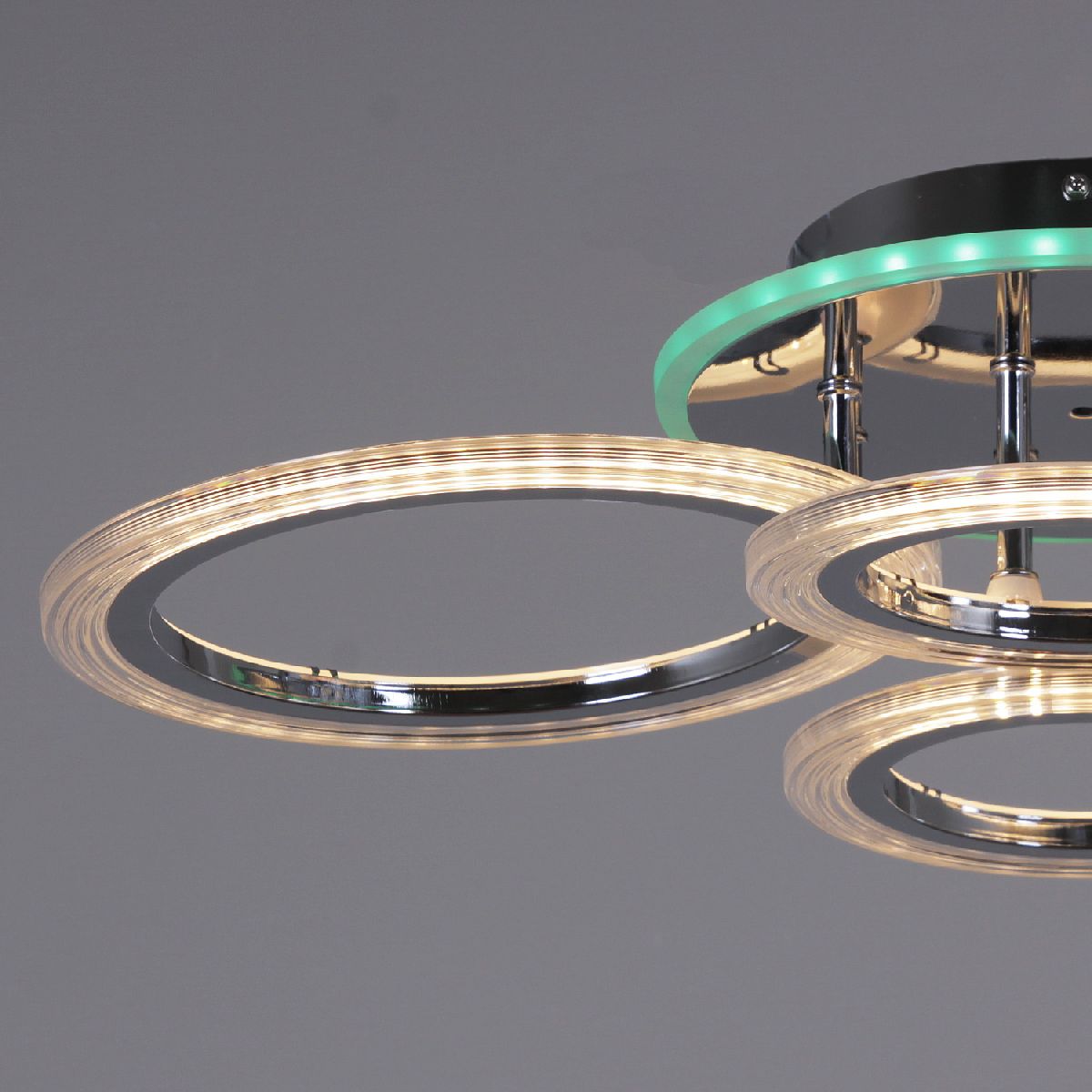 Потолочная люстра Reluce 09812-3.3-04C CR (RGB)