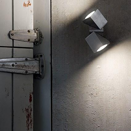 Уличный настенный светодиодный светильник Ideal Lux Zeus AP2 129532