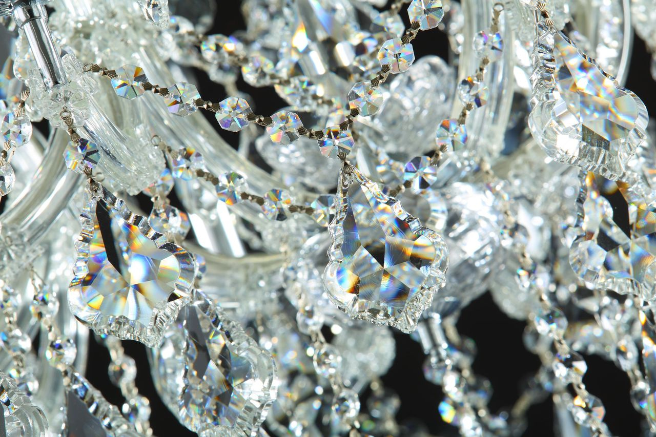 Подвесная люстра Maytoni Inverno DIA904-16-N