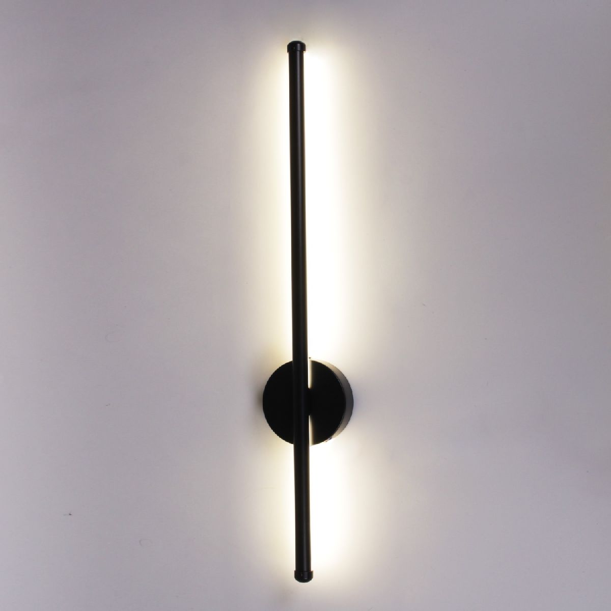 Настенный светильник Reluce 71054-0.2-600 BK