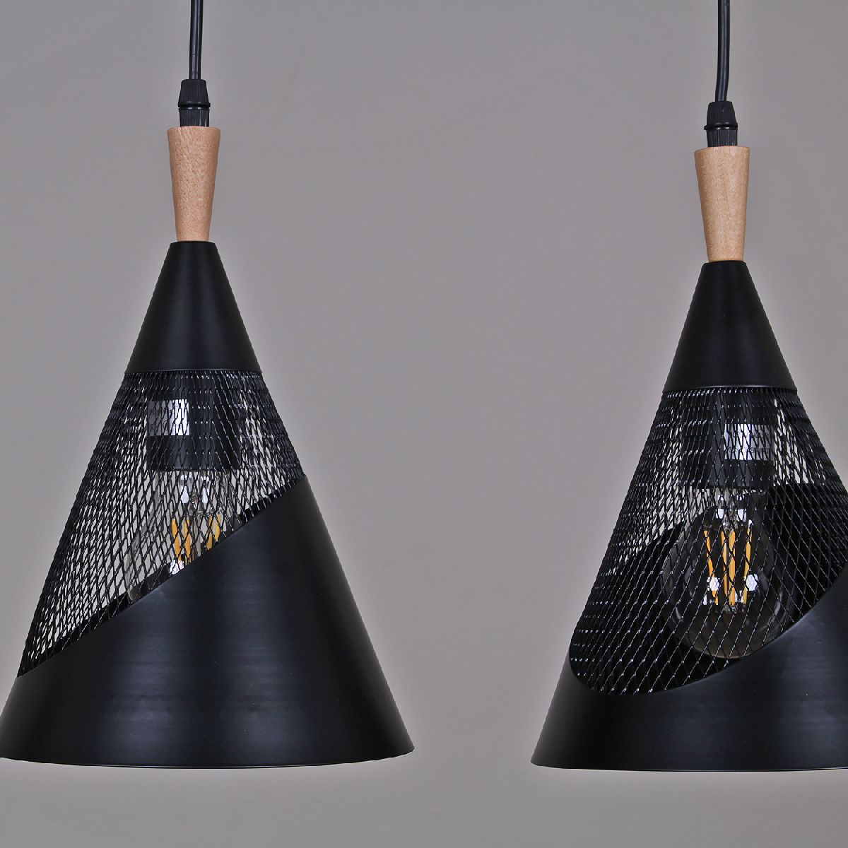 Подвесной светильник Reluce 03250-3.9-03 BK+WOOD