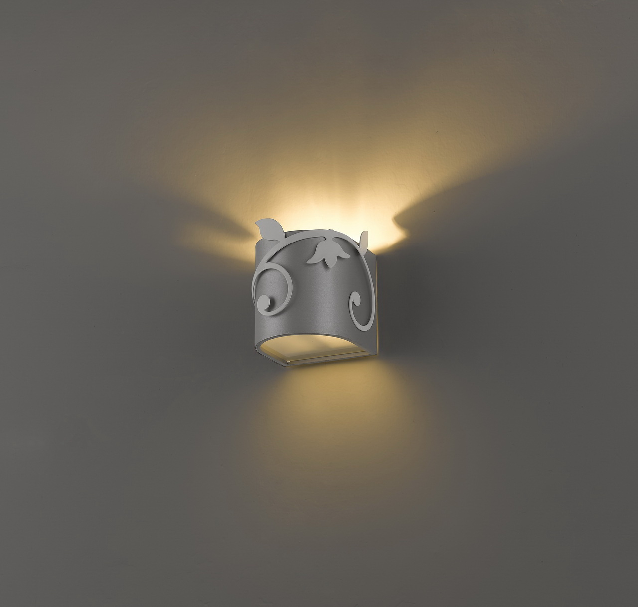 Настенный светильник Favourite Florina 1464-1W