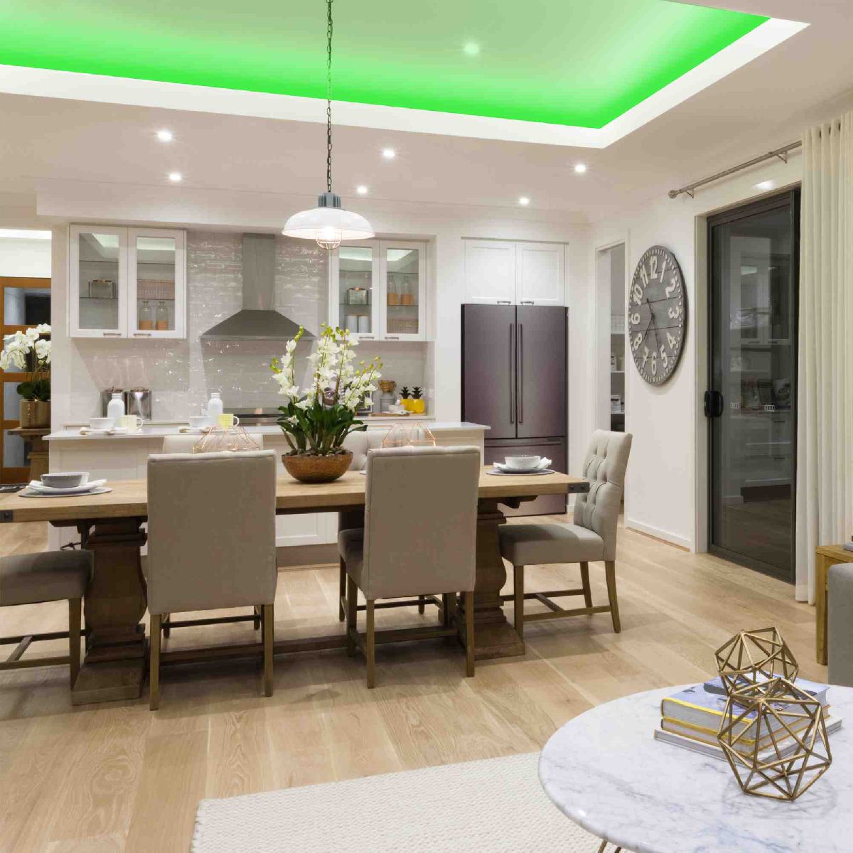 Светодиодная лента Apeyron 12В 3528 4,8Вт/м зеленый 5м IP20 00-434