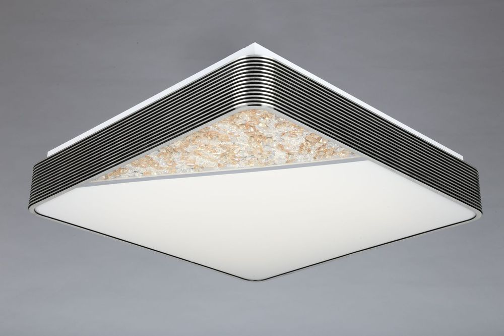 Потолочный светодиодный светильник Omnilux OML-45617-45