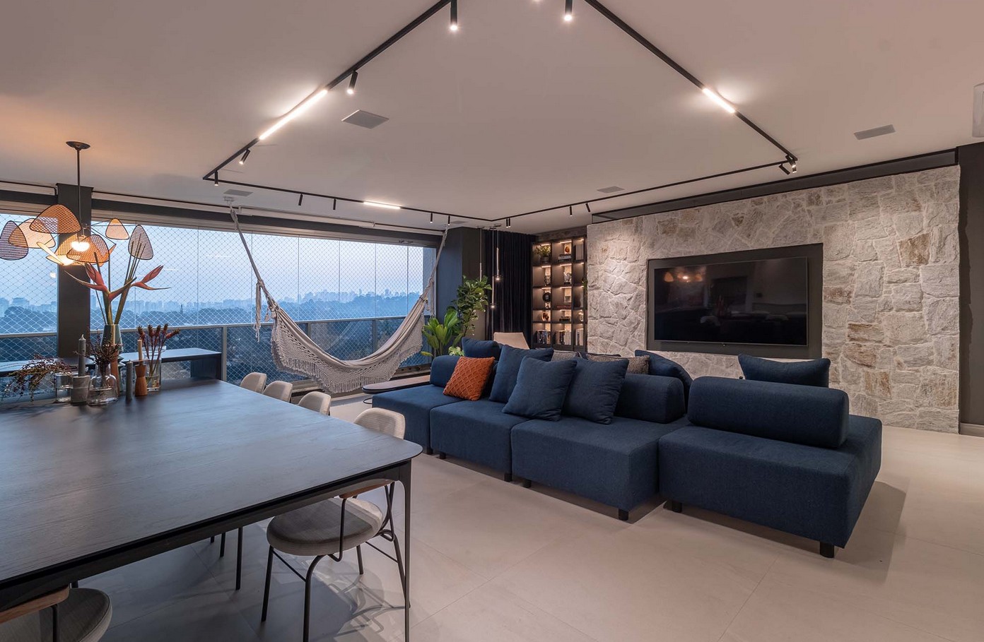 Магнитные светильники в интерьере: современное решение для освещения