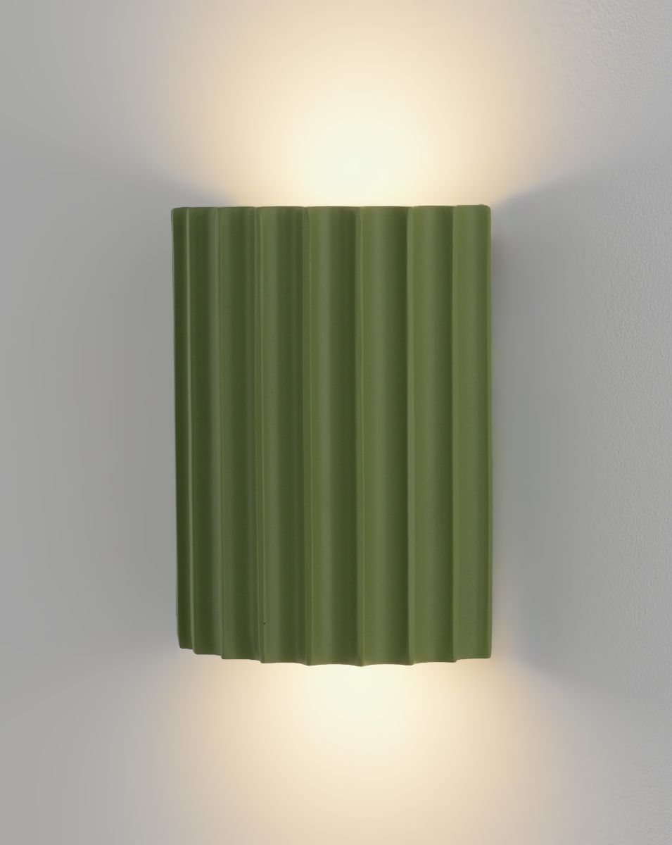 Настенный светильник Moderli Bailey V11222-WL