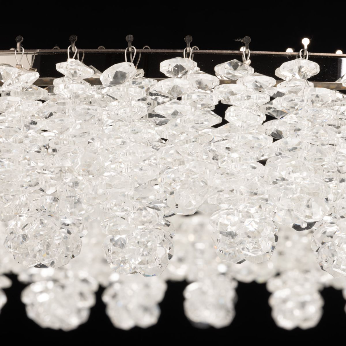 Подвесная люстра De Markt Орион 546011601