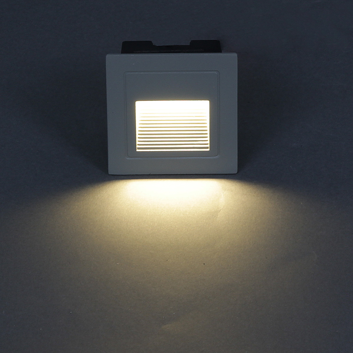 Подсветка для лестниц Reluce 86601-9.0-001TL LED3W GR