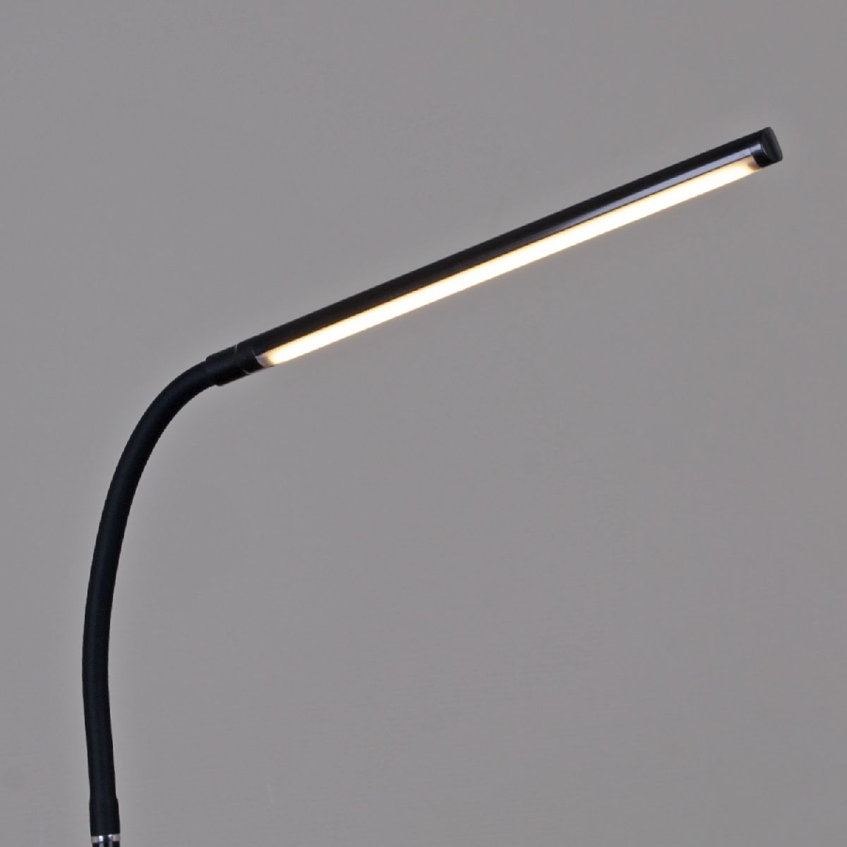 Торшер Reluce 00059-0.6-01 BK