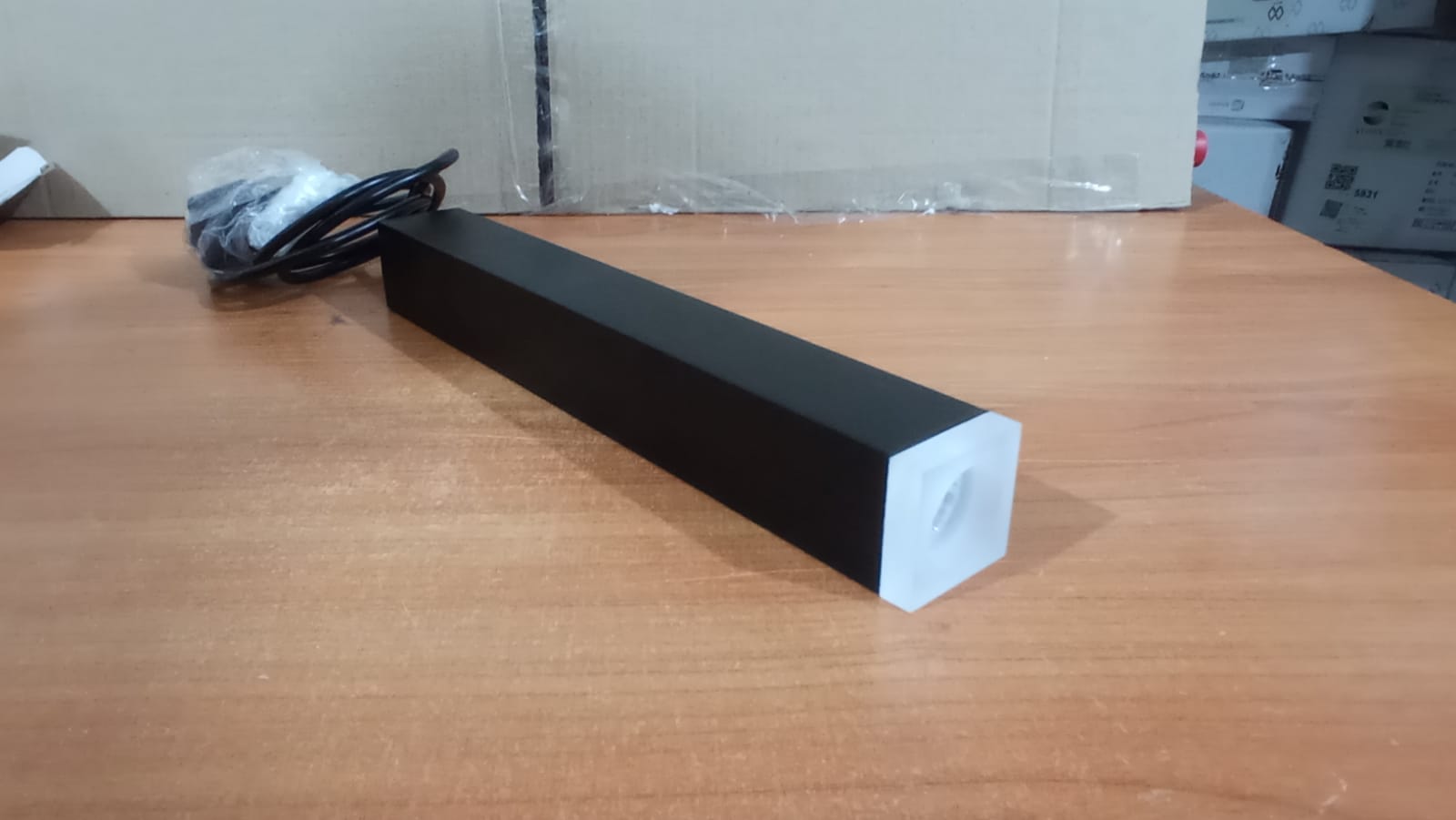 Трековый светодиодный светильник Novotech Modo 357895 УЦ