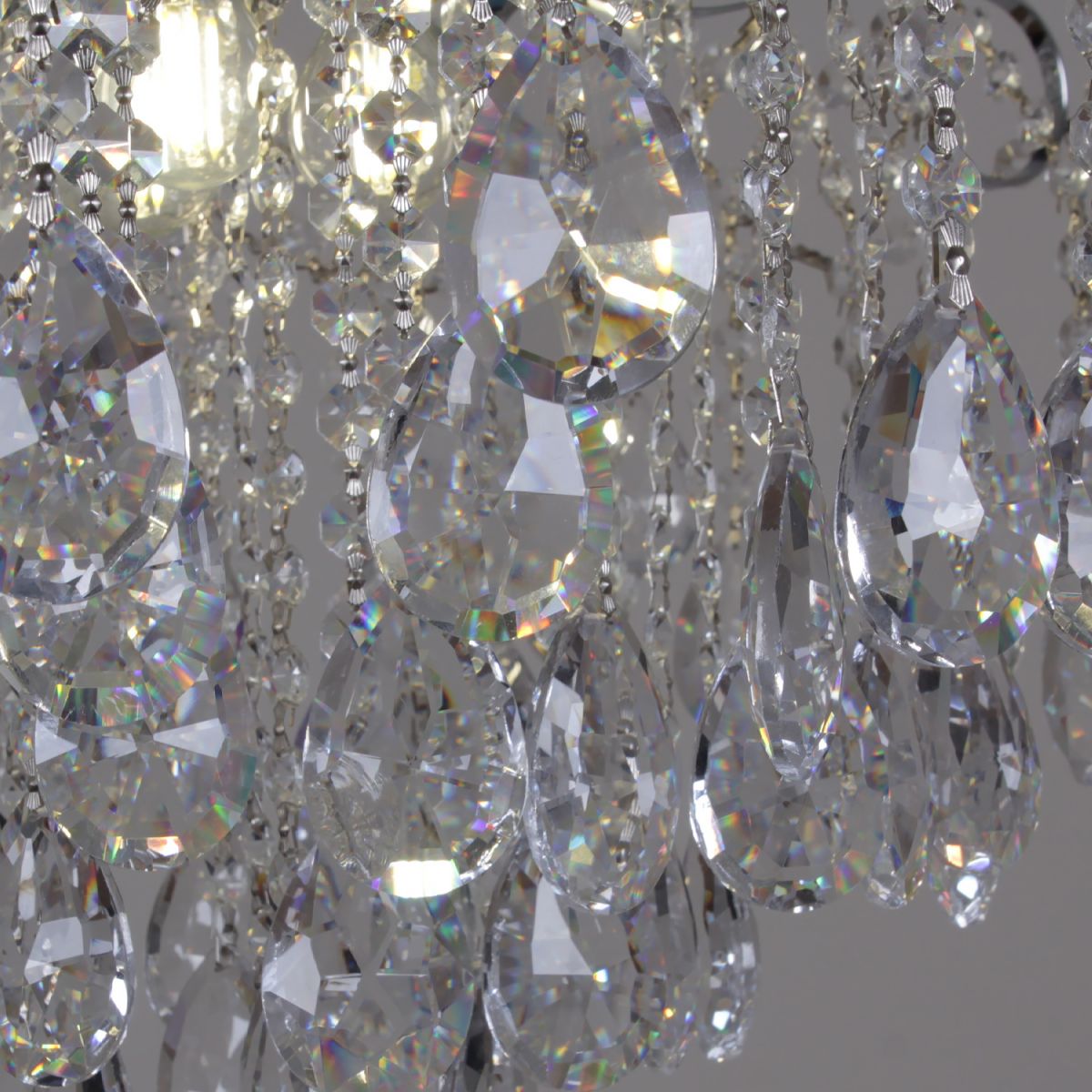 Люстра на штанге Reluce 79030-0.3-600A CH