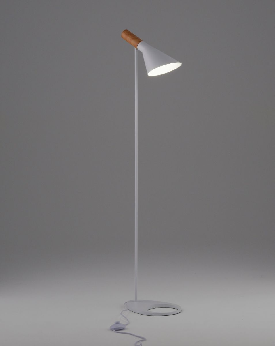 Торшер Moderli Turin V11336-1F