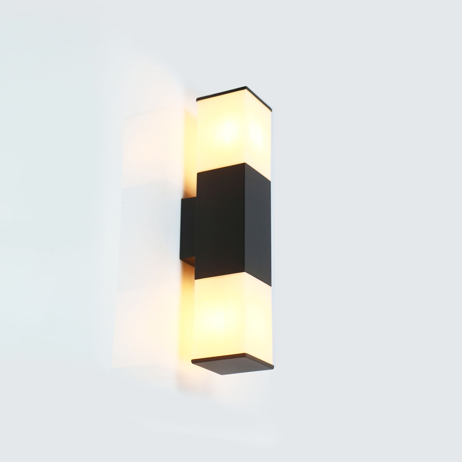 Уличный настенный светильник General GWL-2E27-IP65 662457