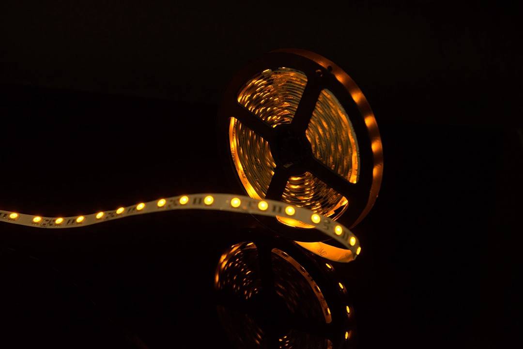 Светодиодная лента SWG SWG560-12-14.4-Y 000047