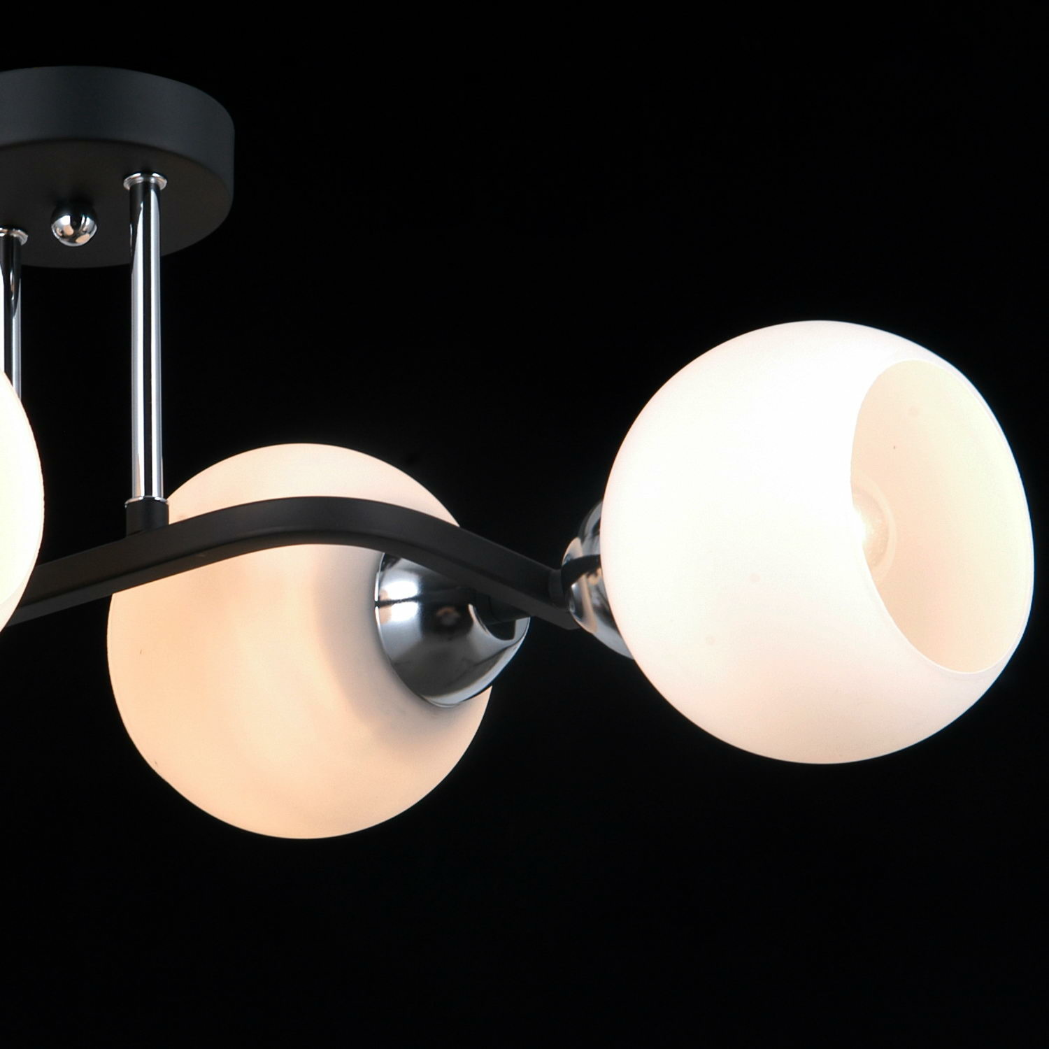 Люстра на штанге Illumico IL0412-4CSQ-79 BK CR