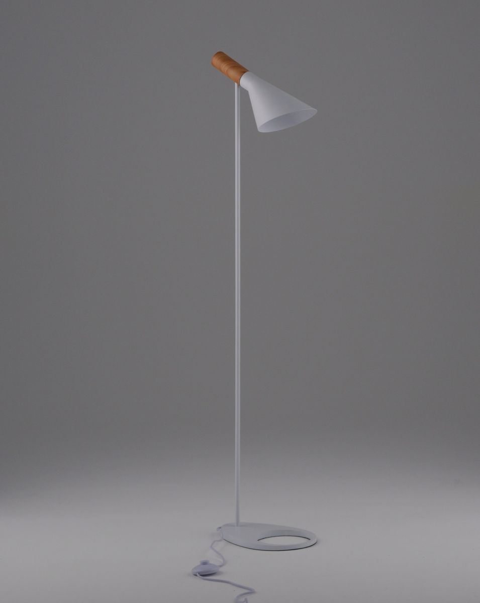 Торшер Moderli Turin V11336-1F