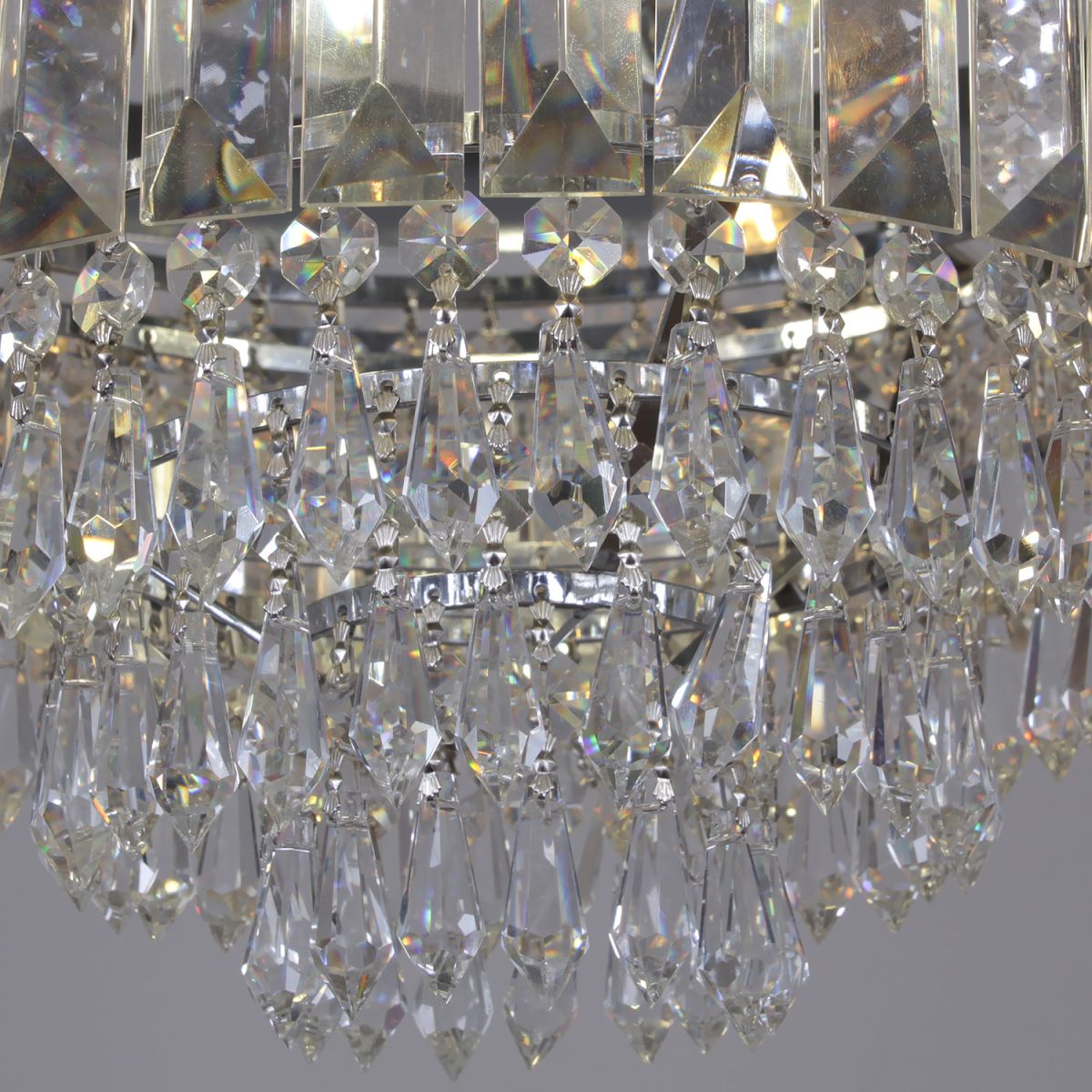 Потолочная люстра Reluce 09370-0.3-800