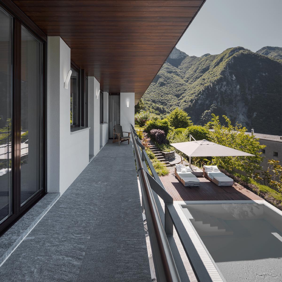 Уличный настенный светильник Mantra Andes 8153