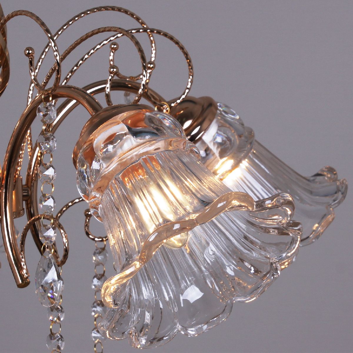 Подвесная люстра Reluce 02348-0.4-05 FGD+CL