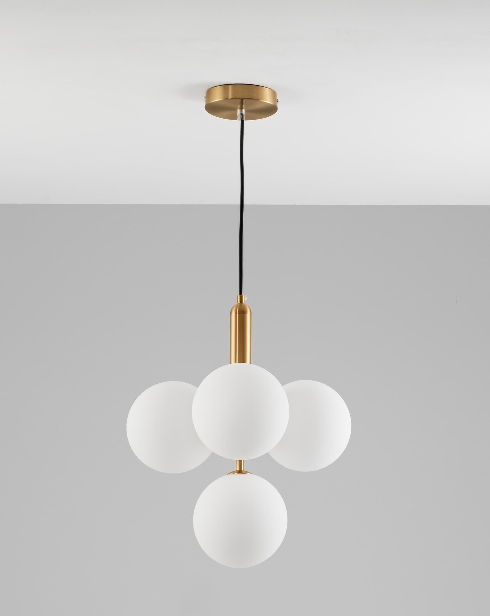 Подвесная люстра Moderli Kolinz V2041-P