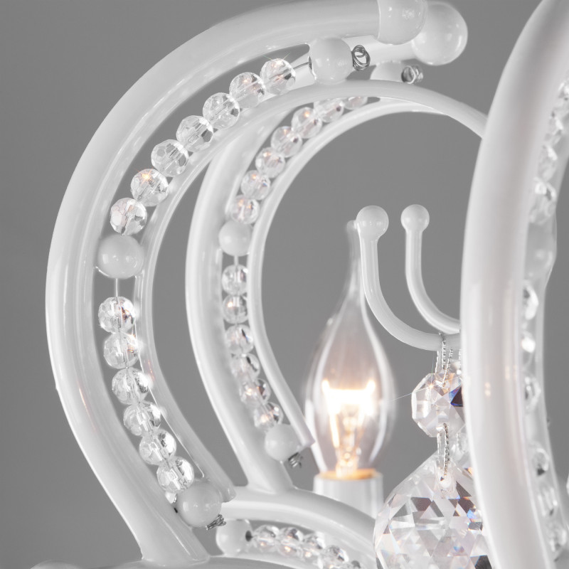 Подвесная люстра Eurosvet 10107/8 глянцевый белый/прозрачный хрусталь Strotskis