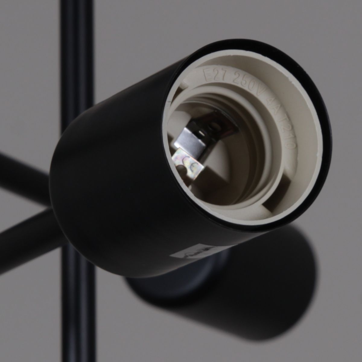 Потолочная люстра Reluce 01648-0.3-06 BK